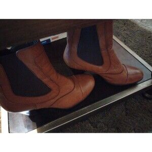 Born Boots Womens 8.5 M Chelsea Ankle Booties Heels Pull On W21374 Brown Leather